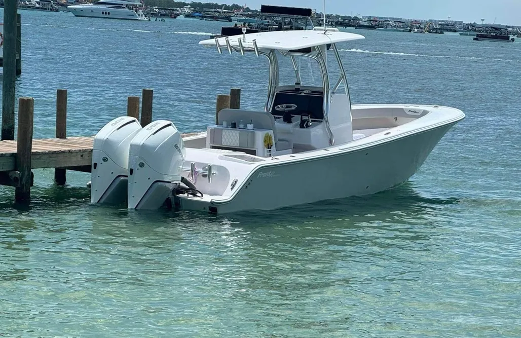 2022 Front Runner 26 Center Console