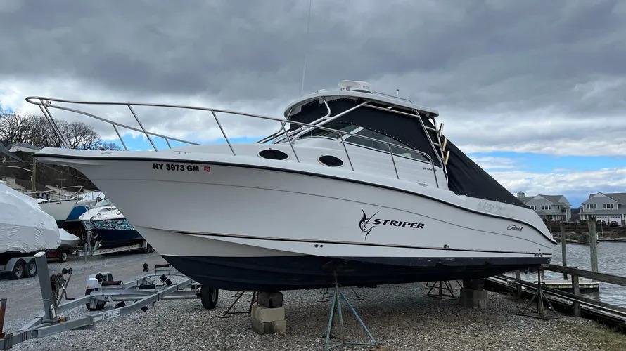 2004 Seaswirl Striper 2901 yacht for sale in 
