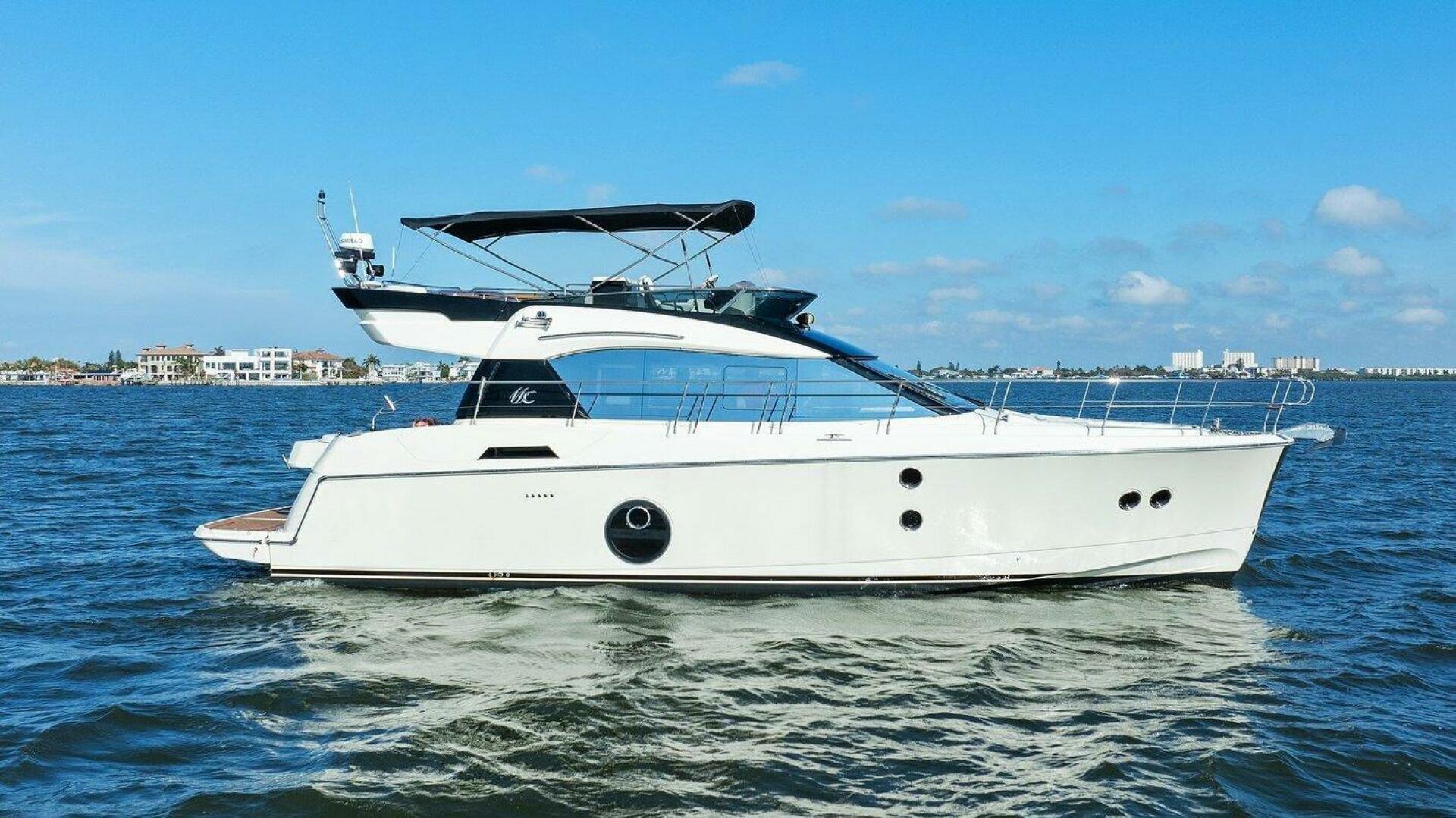 2015 Monte Carlo Yachts MC5