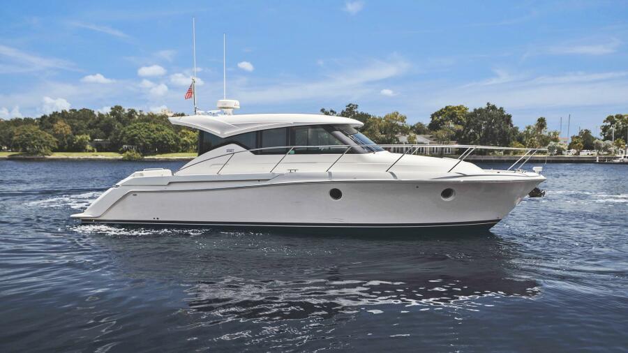 2019 Tiara Yachts 39 Coupe yacht for sale in 