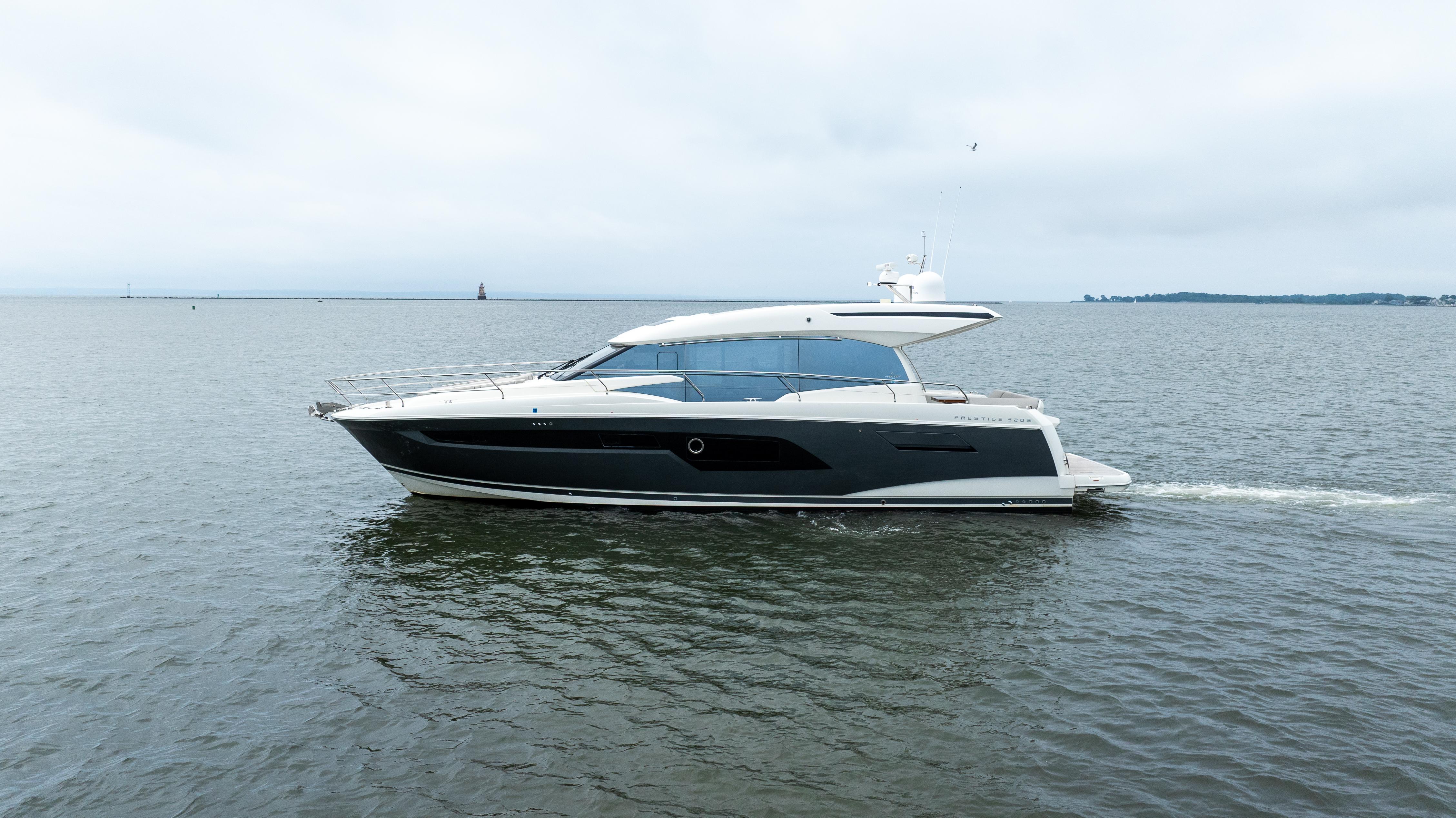 2021 Prestige 520S