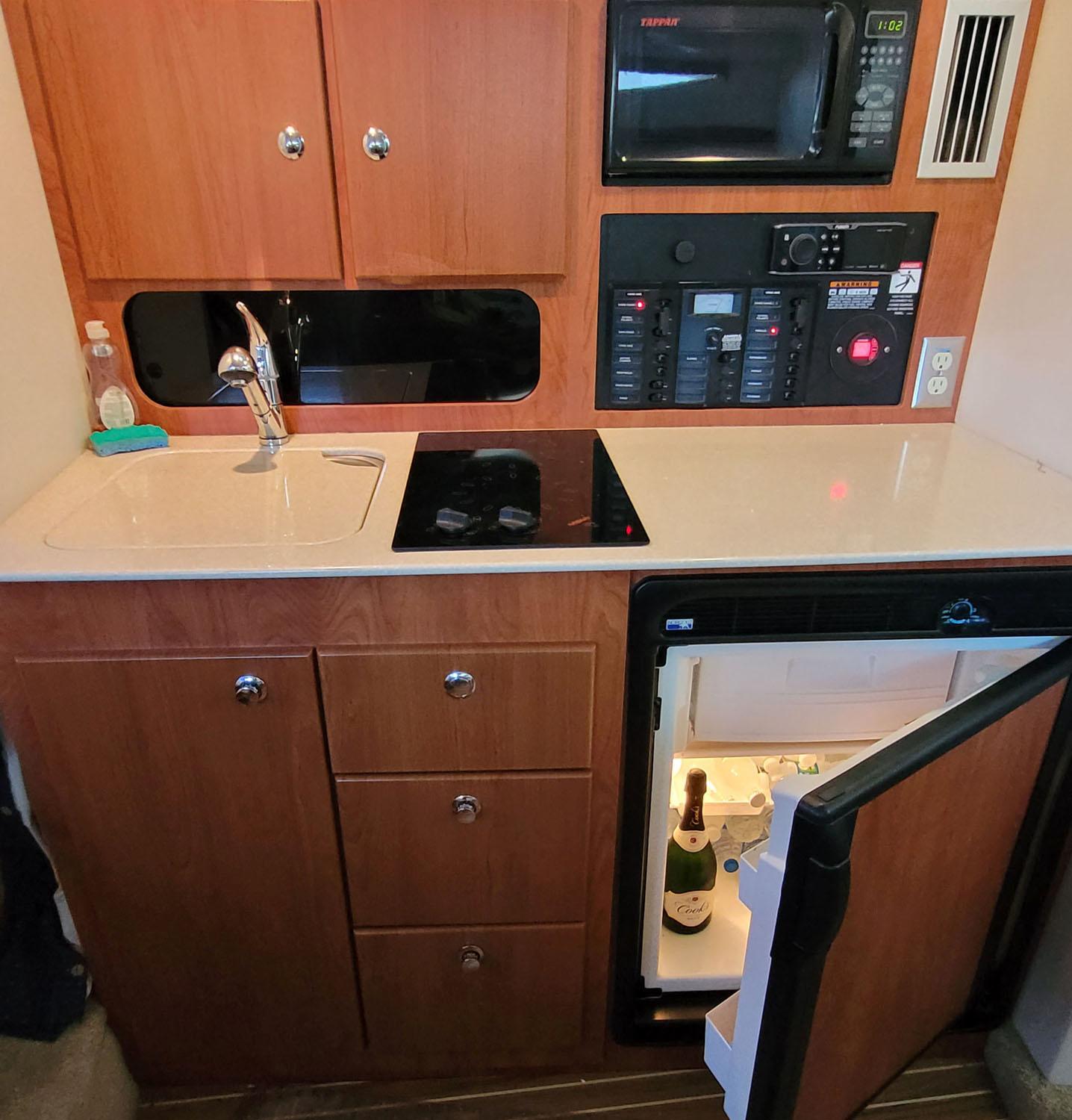 2020 Boston Whaler 380 Realm yacht for sale in 