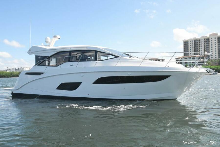 2017 Sea Ray 460 Sundancer yacht for sale in 