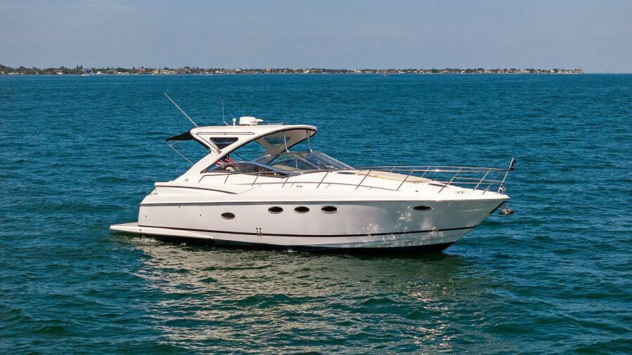 2008 Regal 4060 Commodore yacht for sale in 