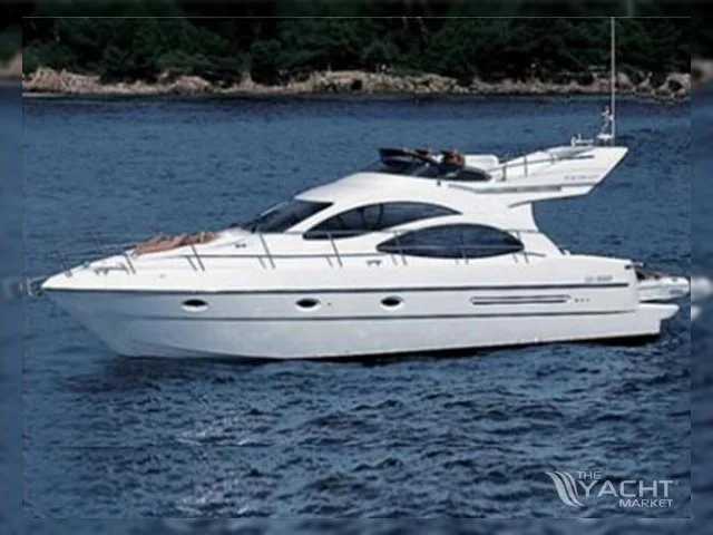2002 Azimut 42 yacht for sale in 