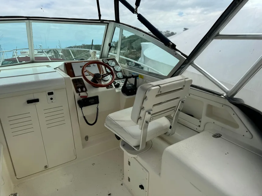 2001 Pursuit Denali yacht for sale in 