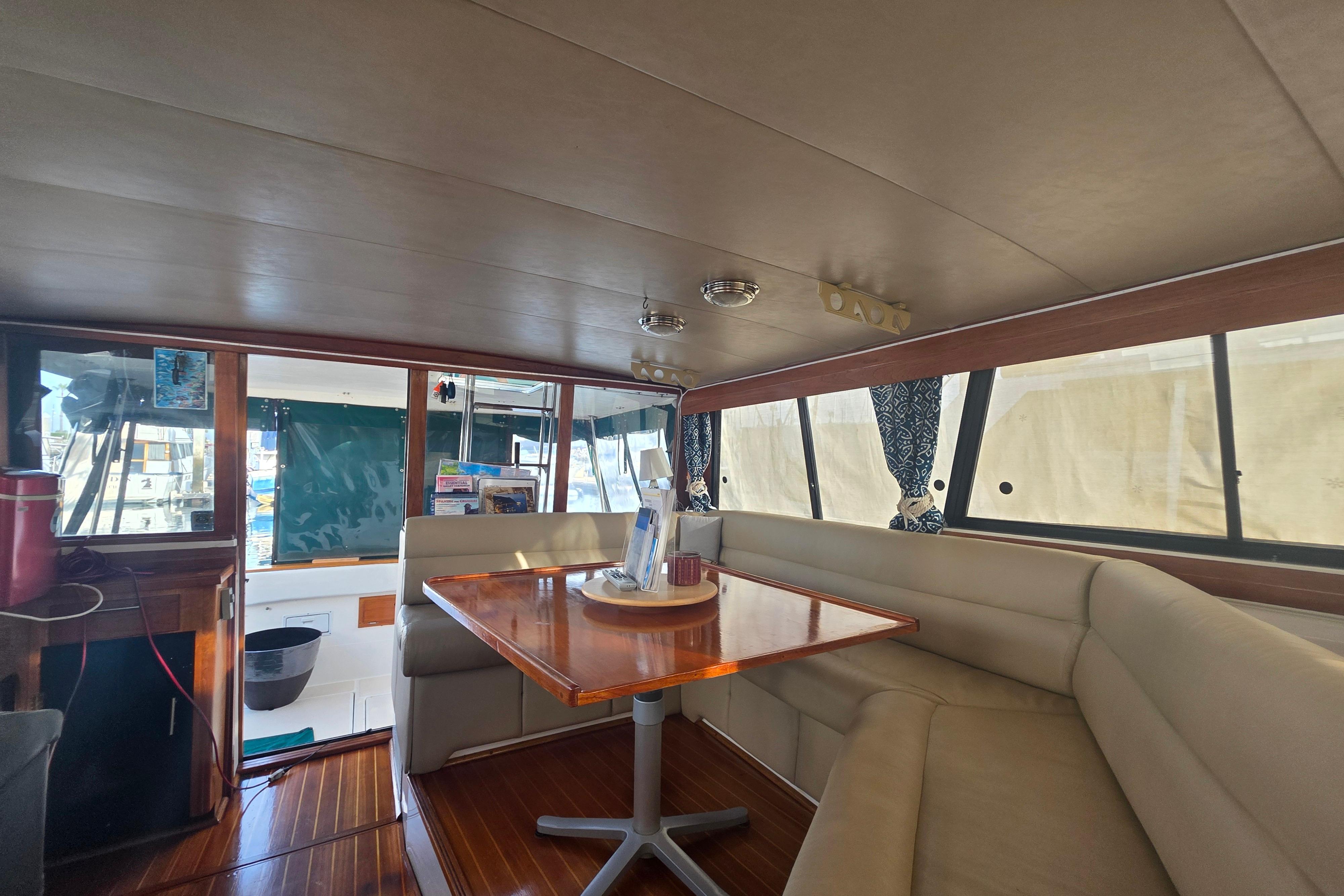 1990 Bayliner 3888 Motoryacht yacht for sale in