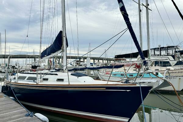 1998 Sabre 36' (10.97 m)