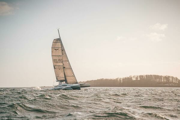 2027 Dragonfly 28' (8.53 m) 28