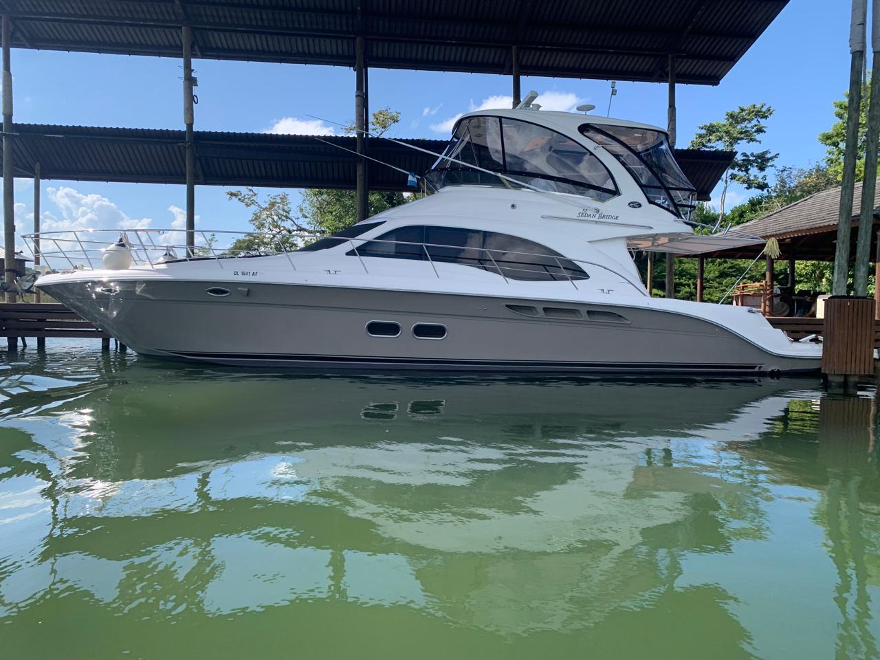 2006 Sea Ray 52 Sedan Bridge