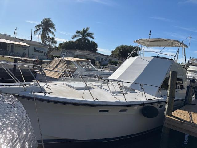1976 Hatteras 46 yacht for sale in 