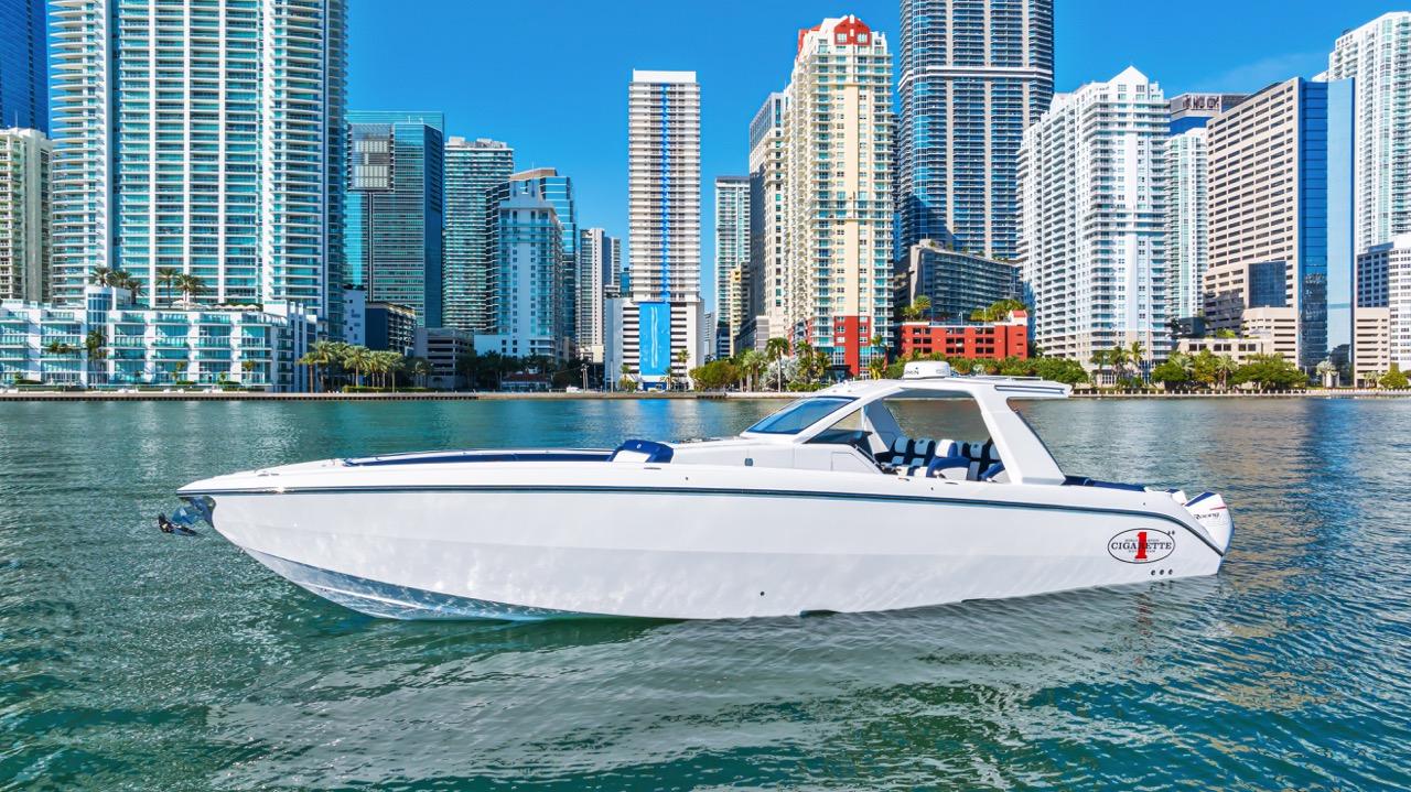 2023 Cigarette 42' Auroris