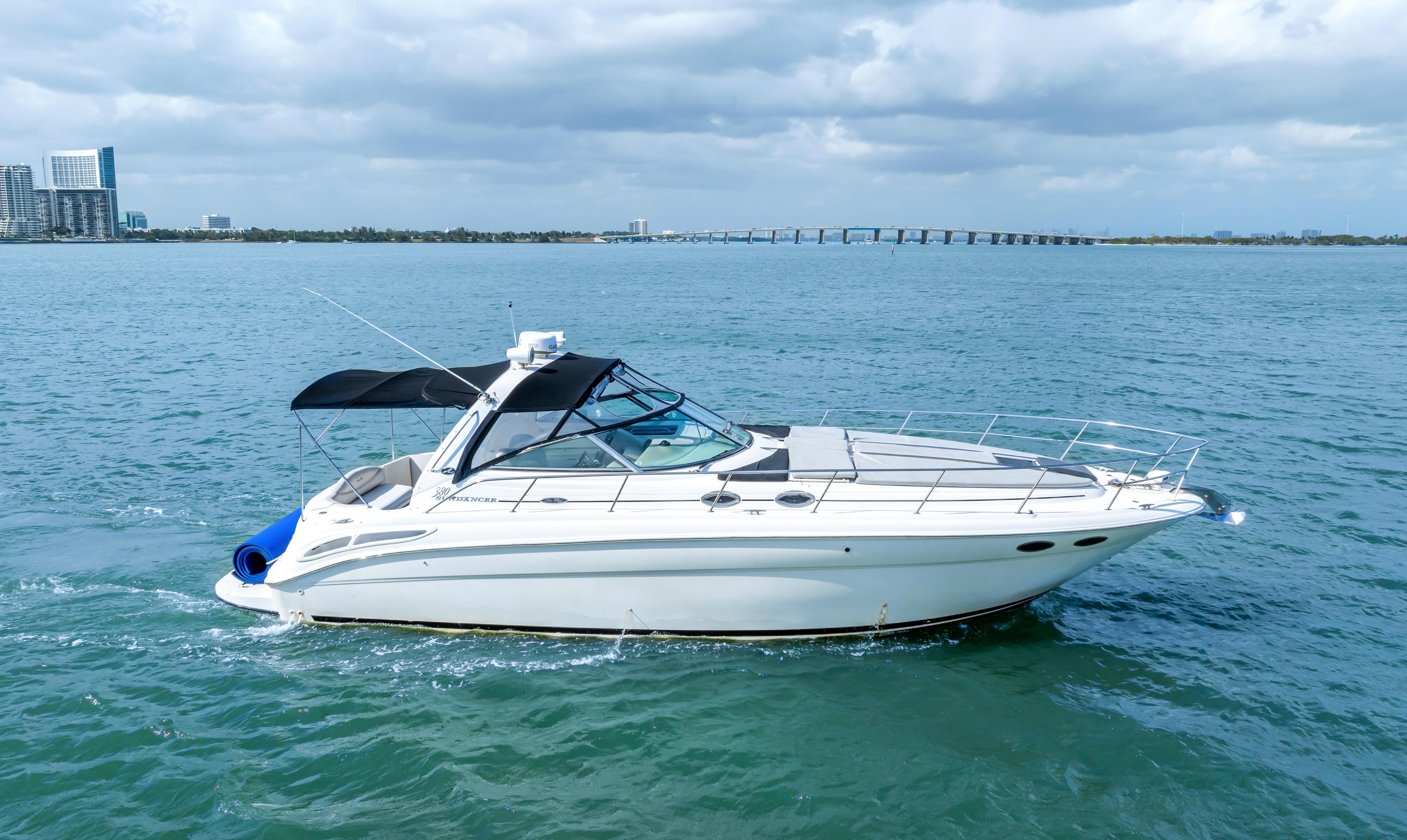 2003 Sea Ray 380 Sundancer