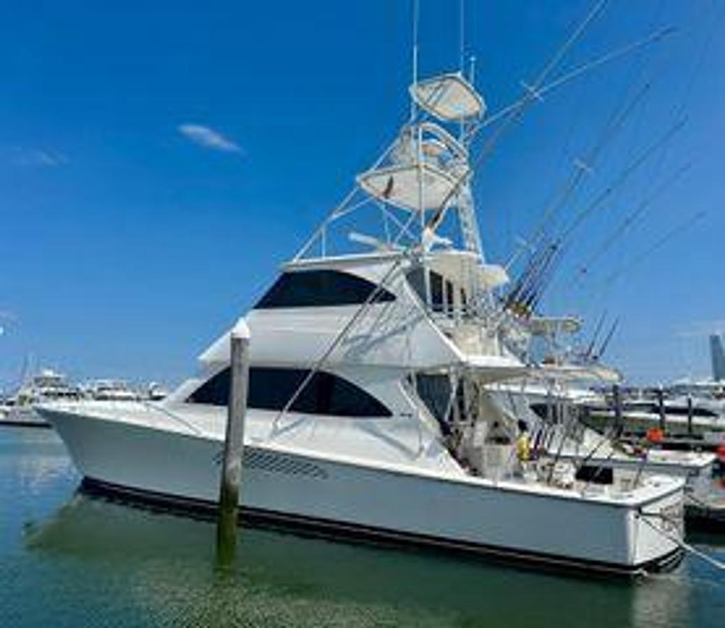 2009 Viking 64 Convertible yacht for sale in 