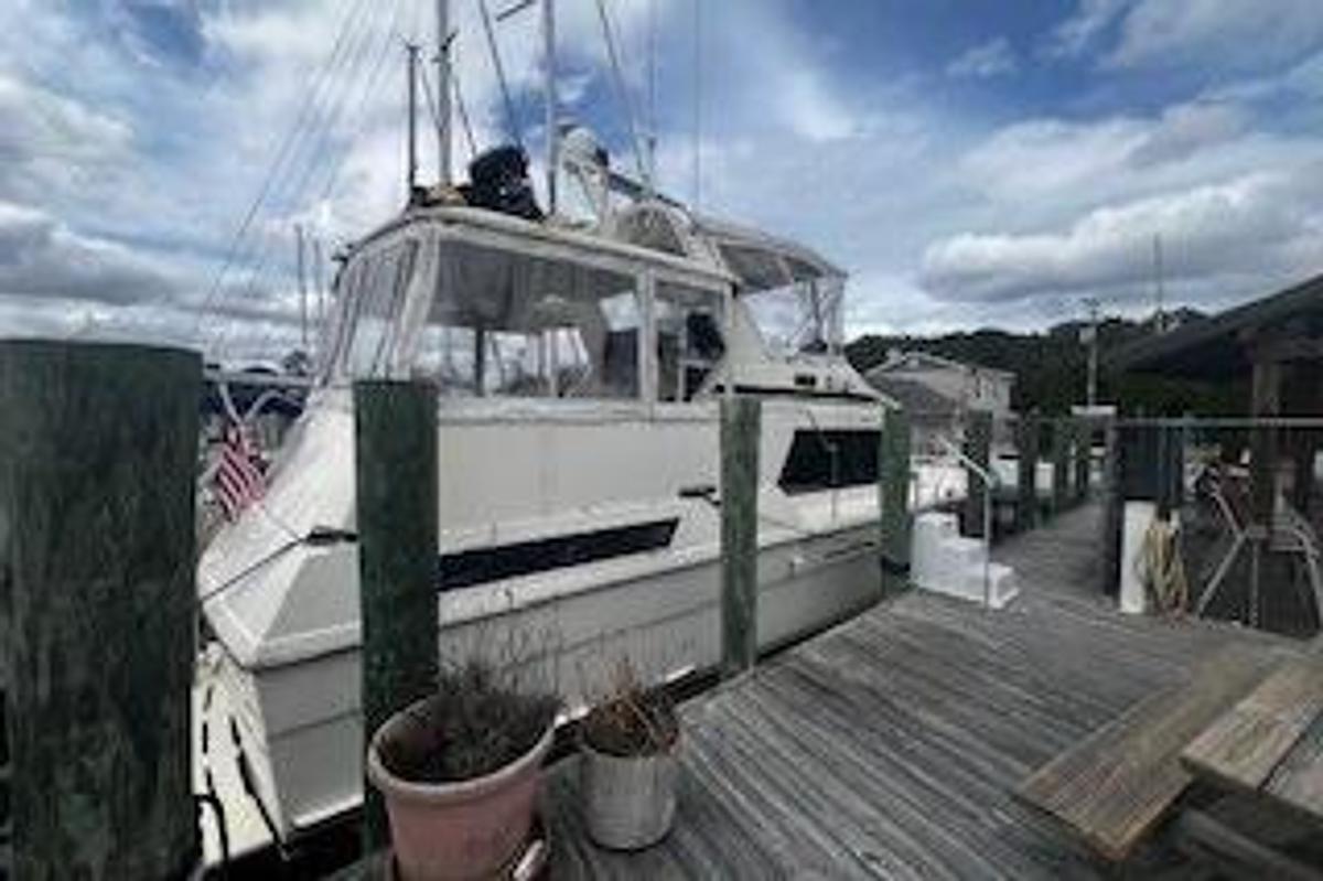 1990 Hatteras 40 Motor Yacht