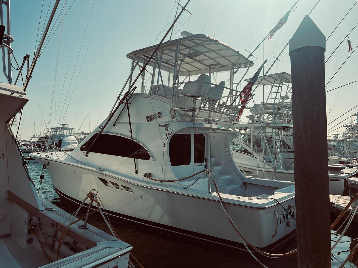 1999 Luhrs 360 Sportfish