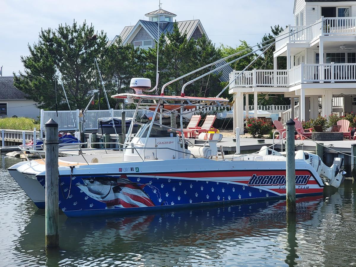 1997 Glacier Bay 260 Canyon Runner