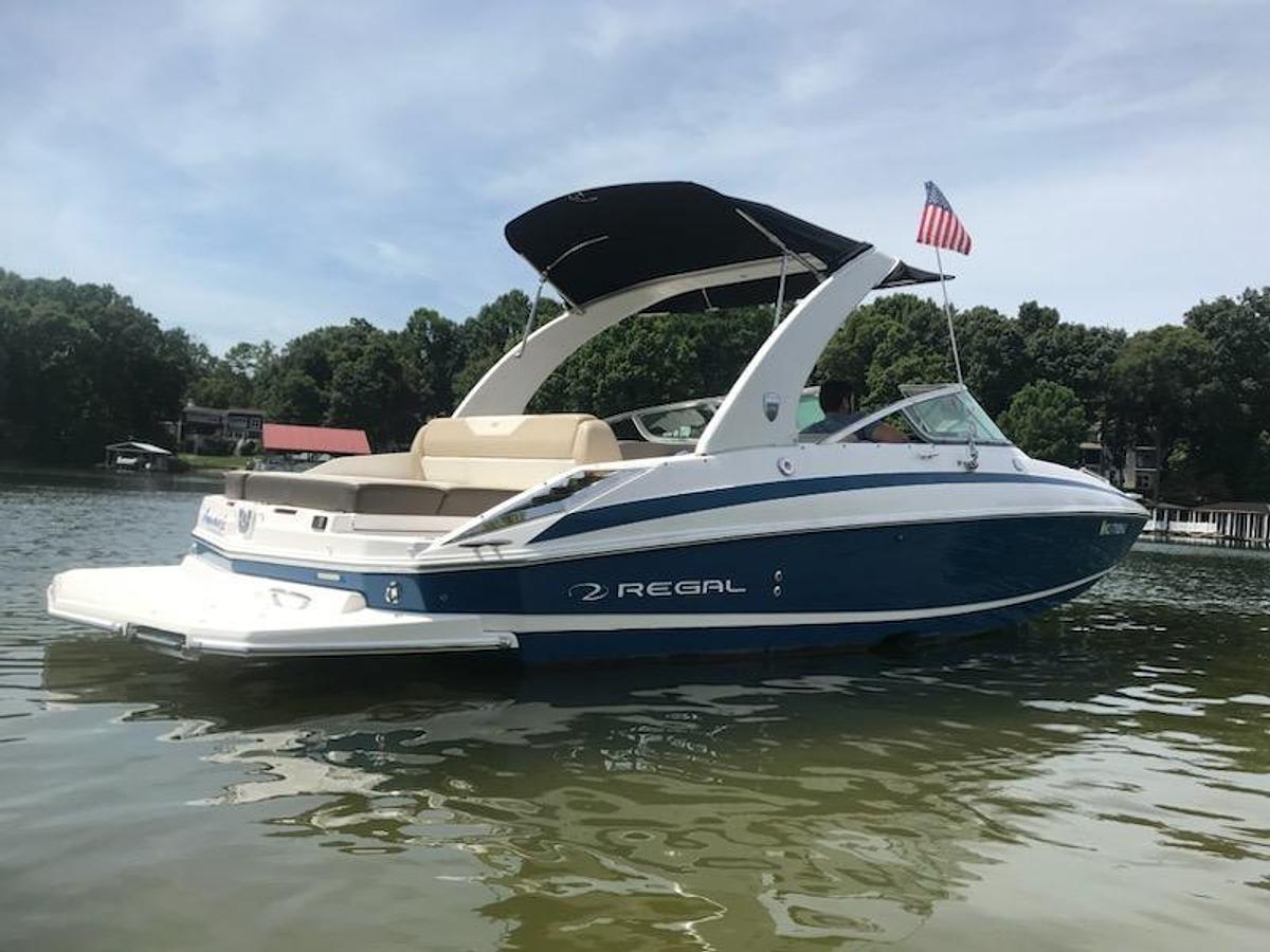 2014 Regal 2700 Bowrider