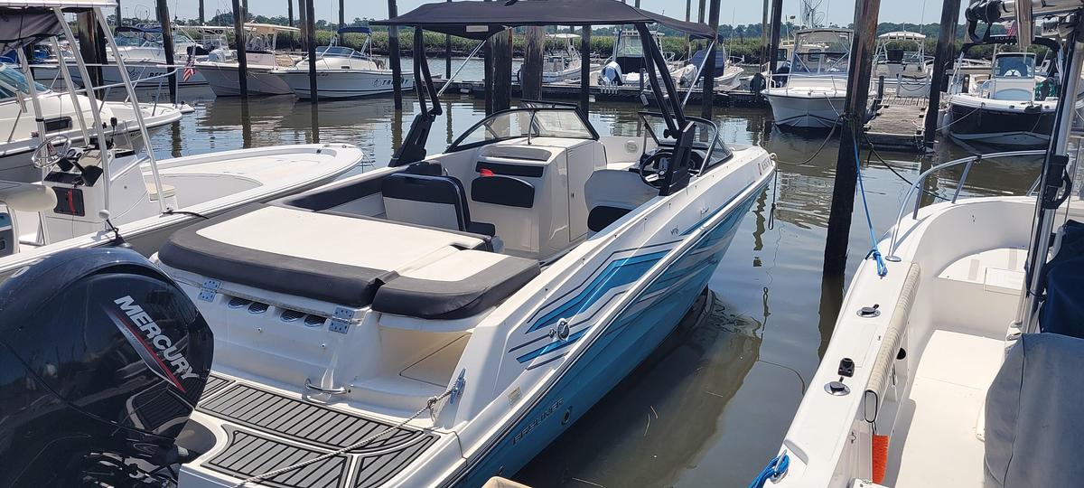 2020 Bayliner VR5 Bowrider OB