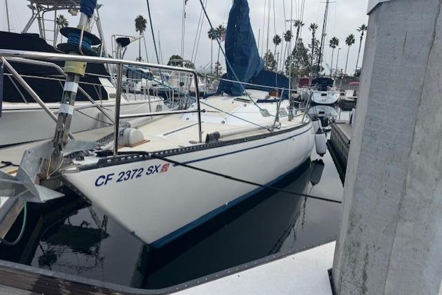 1982 Catalina 38