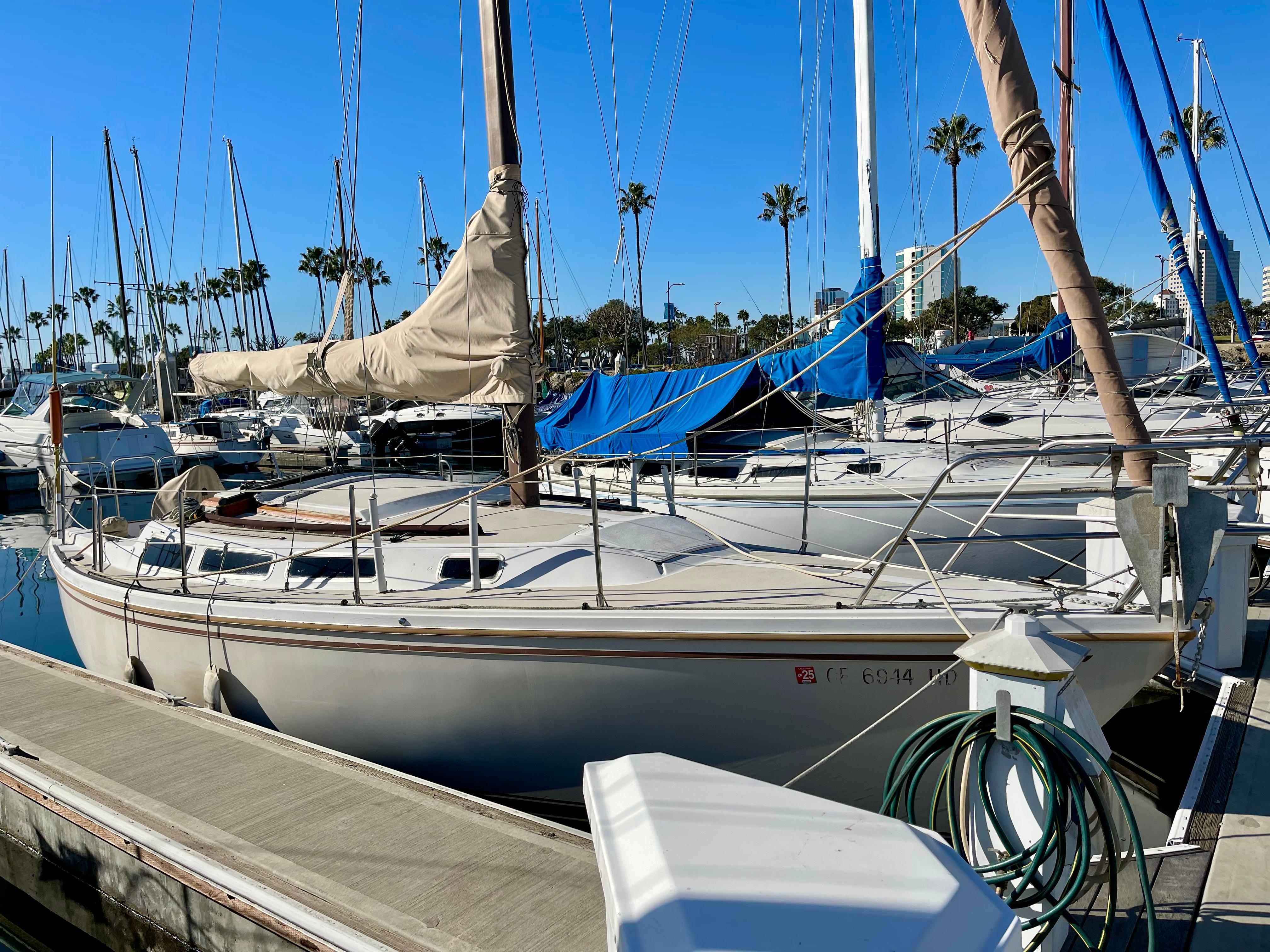 1983 Catalina 30 yacht for sale in 