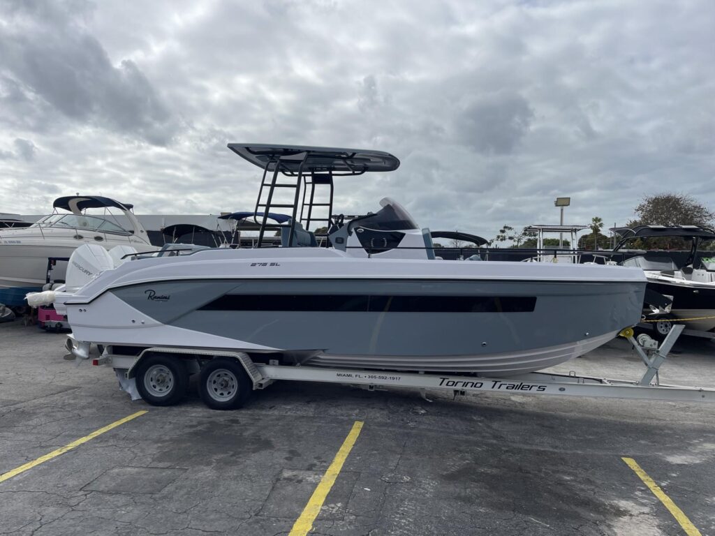 2025 Ranieri NEXT 275 LX yacht for sale in 