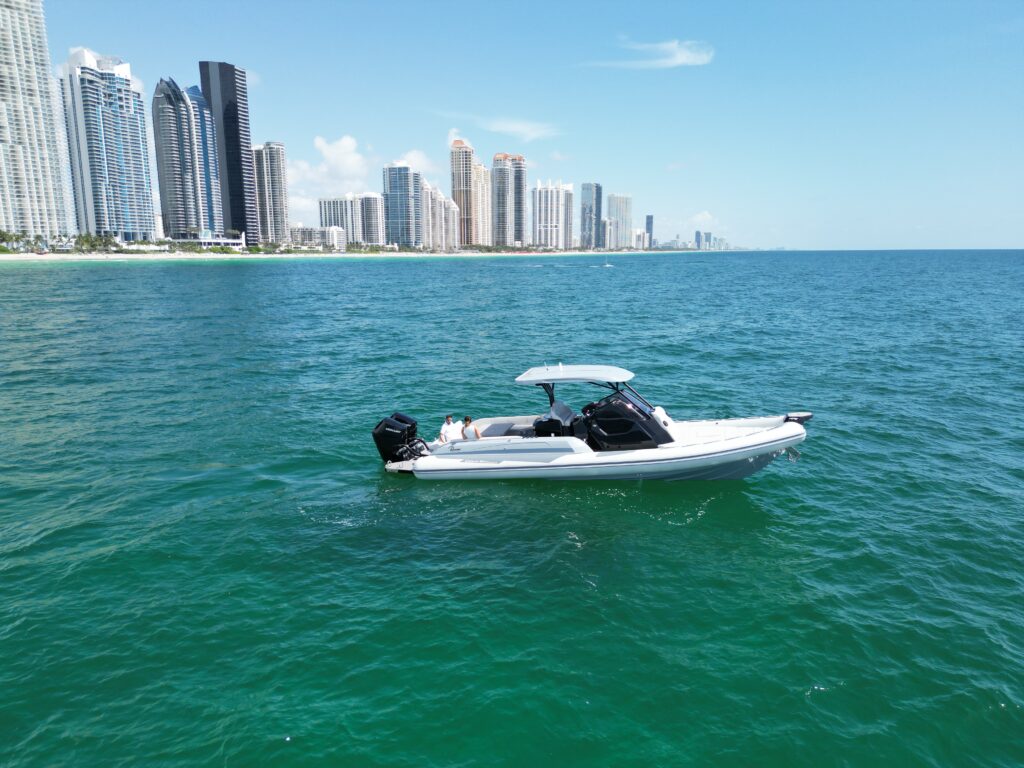 2025 Ranieri Cayman 38 Executive