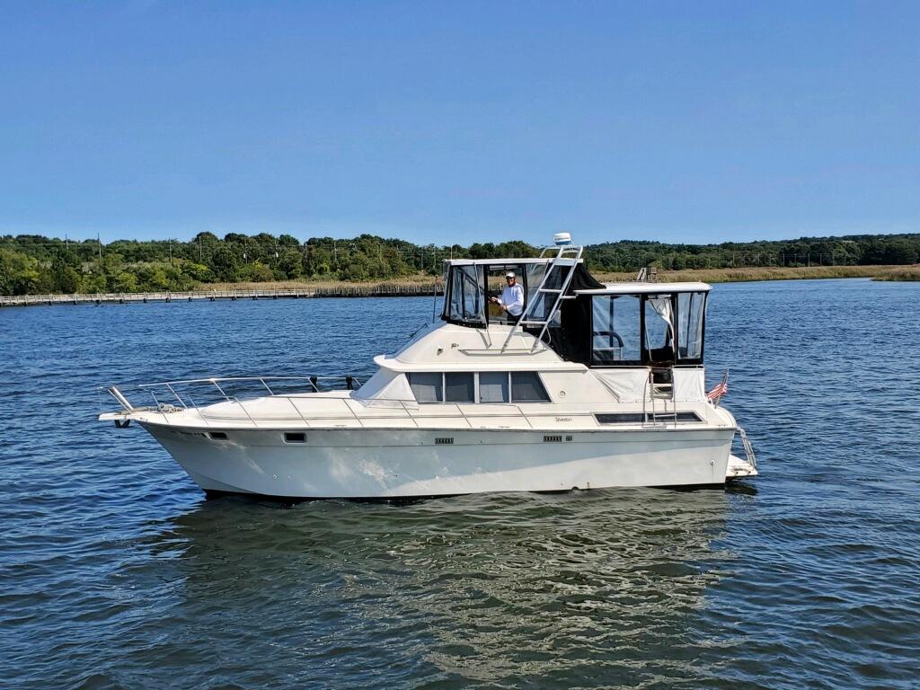 1989 Silverton 40 Aft Cabin