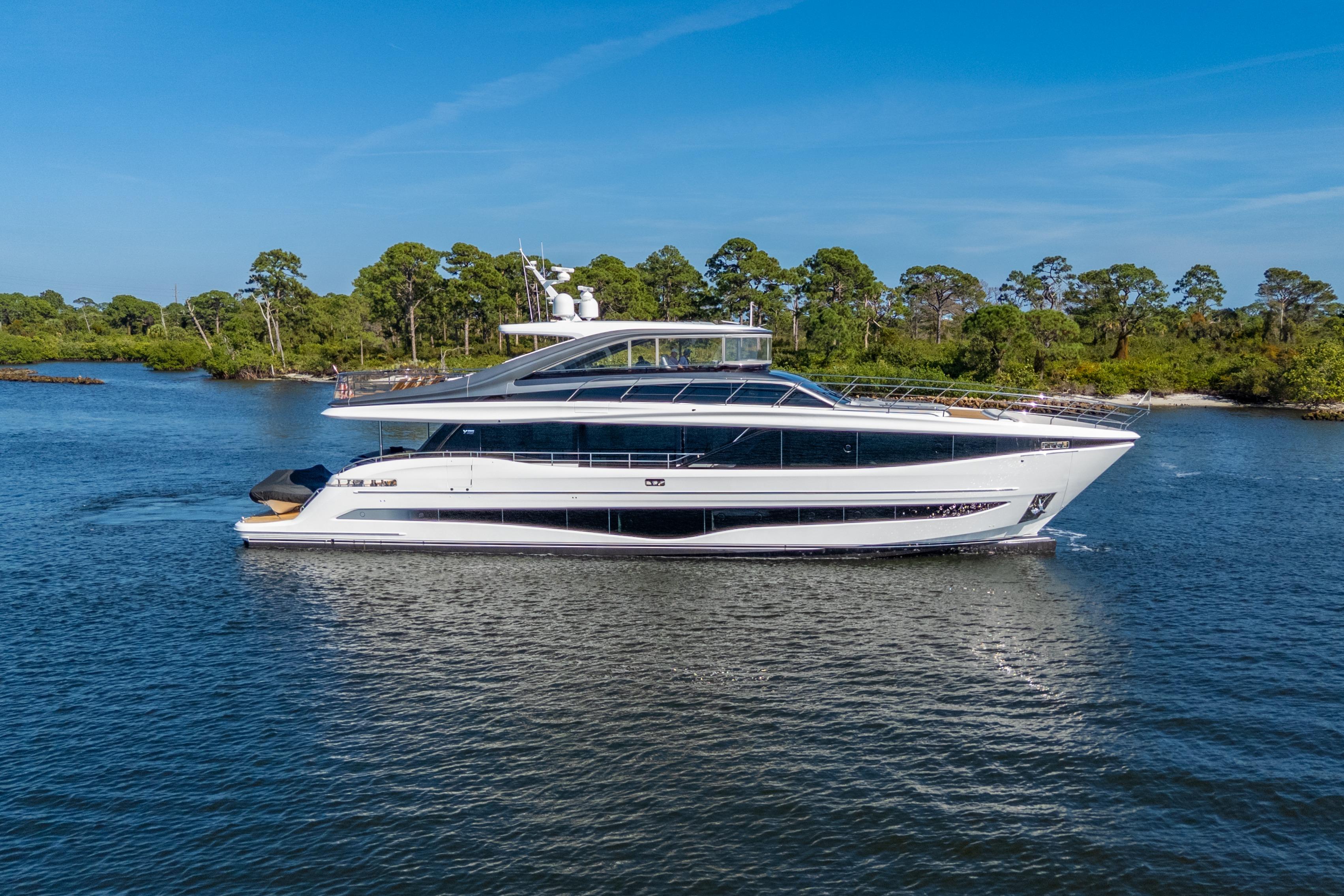 2025 PRINCESS Y95