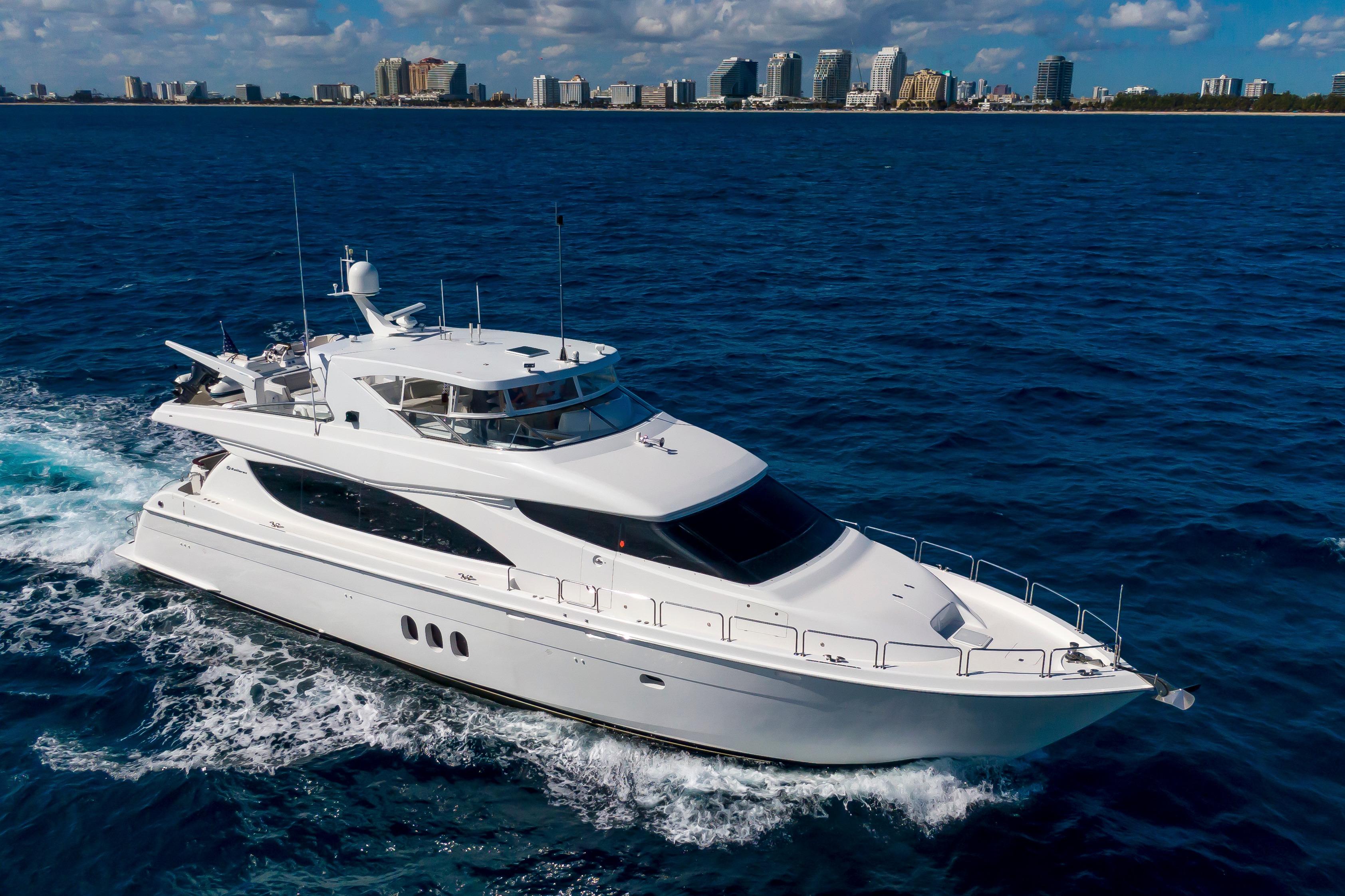 2007 HATTERAS 80 MOTOR YACHT