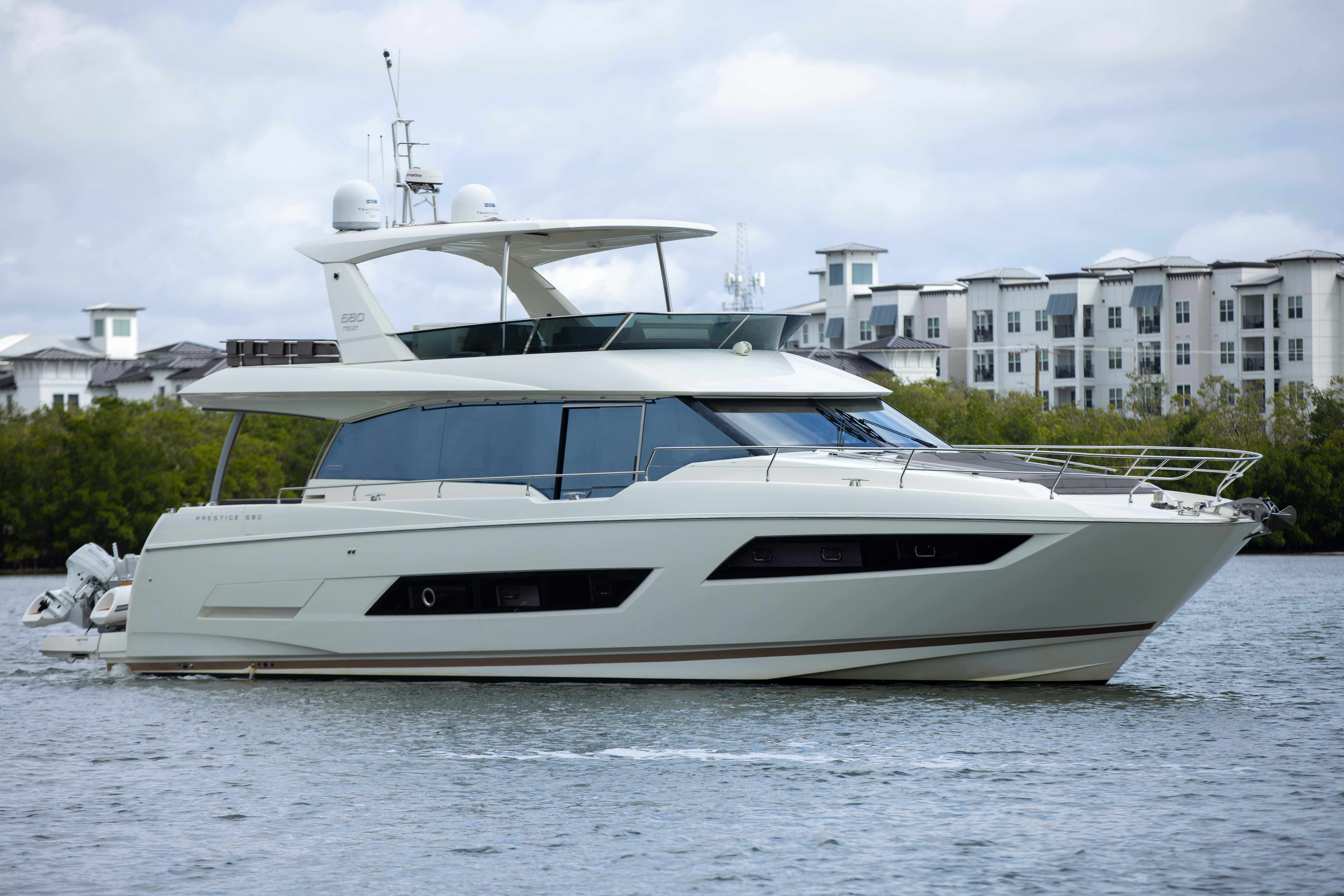 2018 PRESTIGE 680