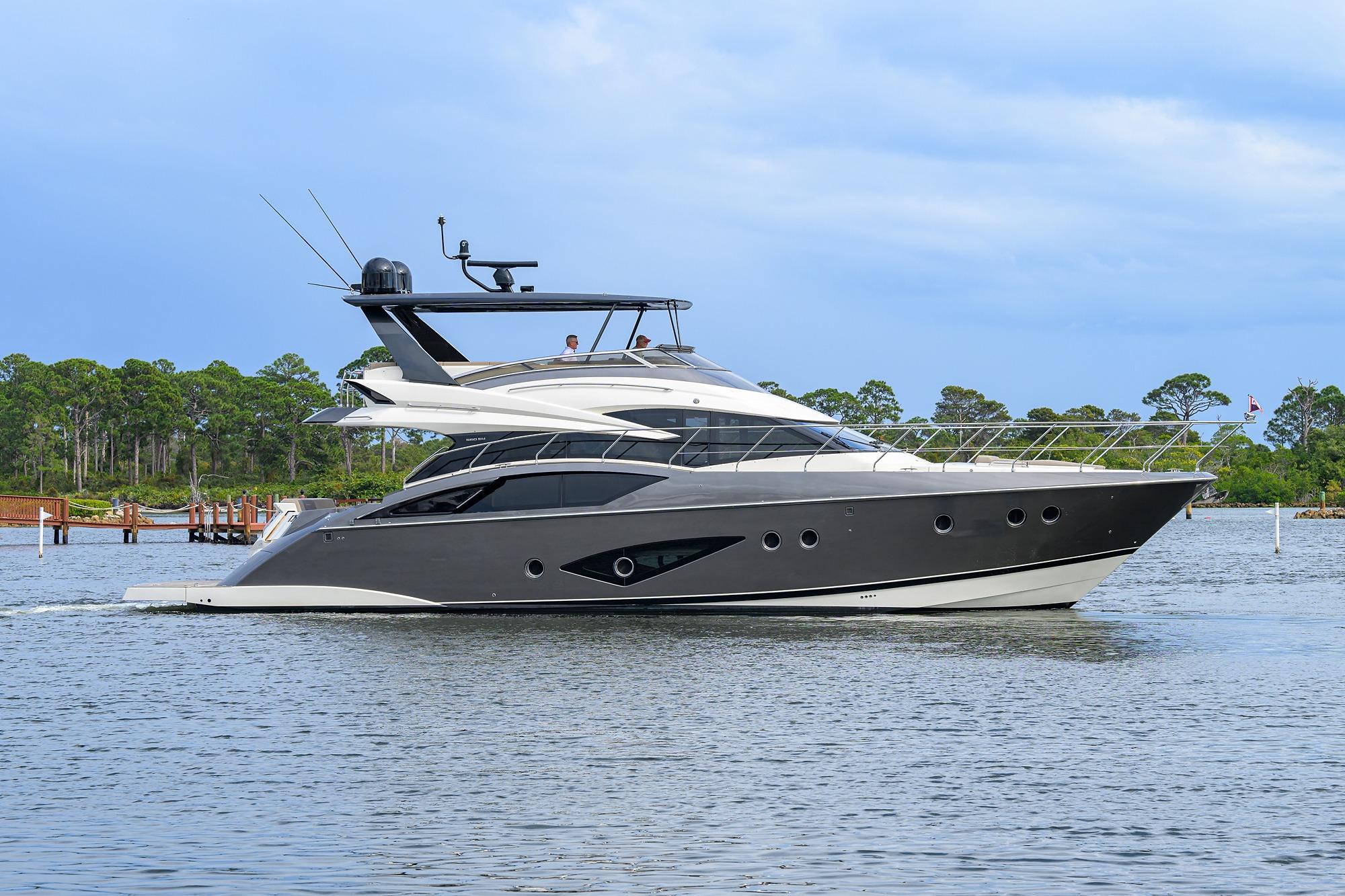 2016 MARQUIS 660 SPORT YACHT