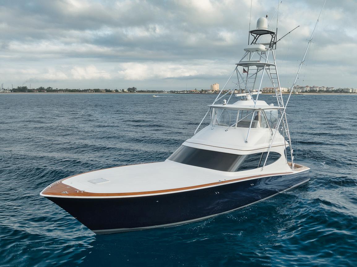 2020 HATTERAS CONVERTIBLE GT59