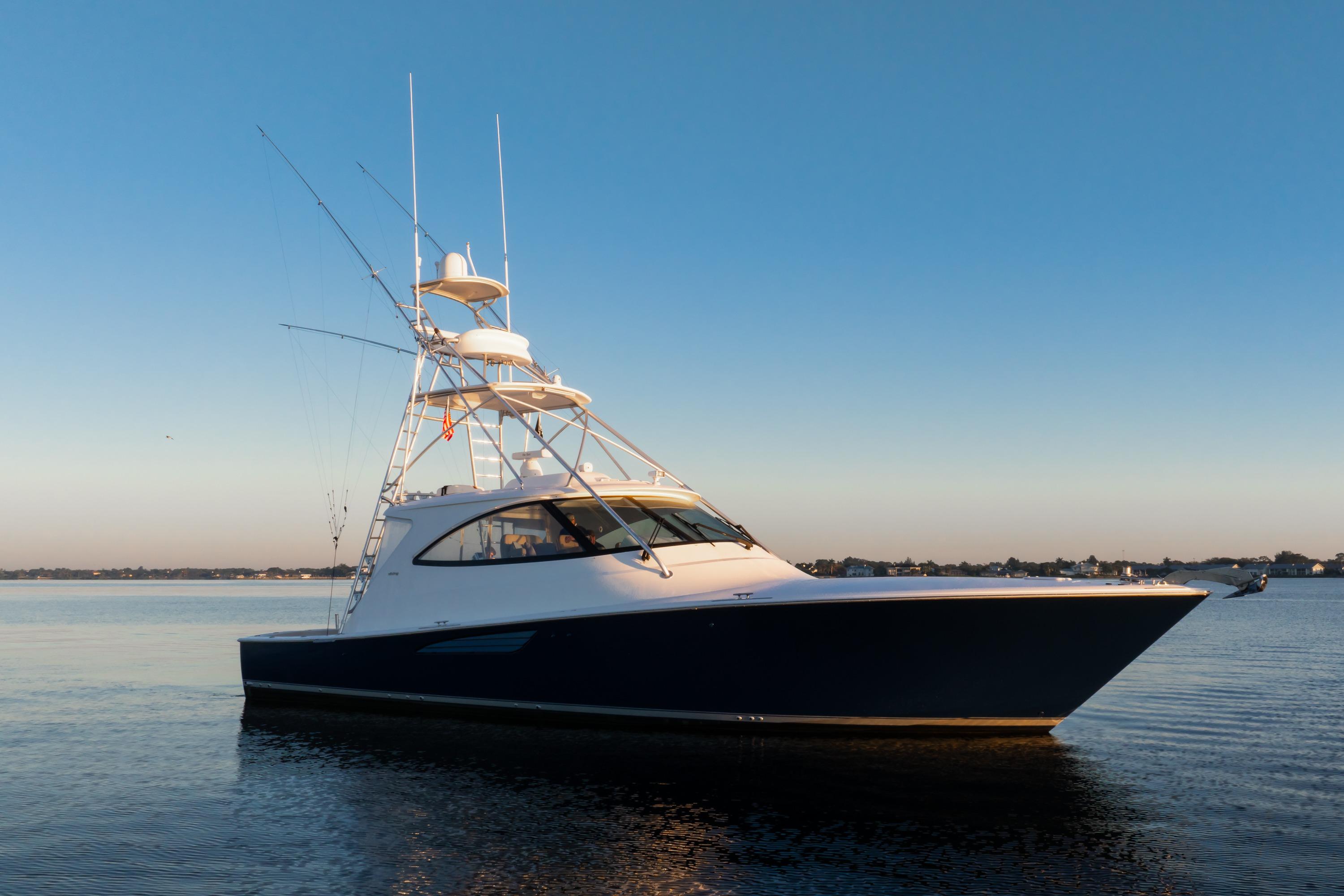 2016 VIKING 52 SPORT TOWER