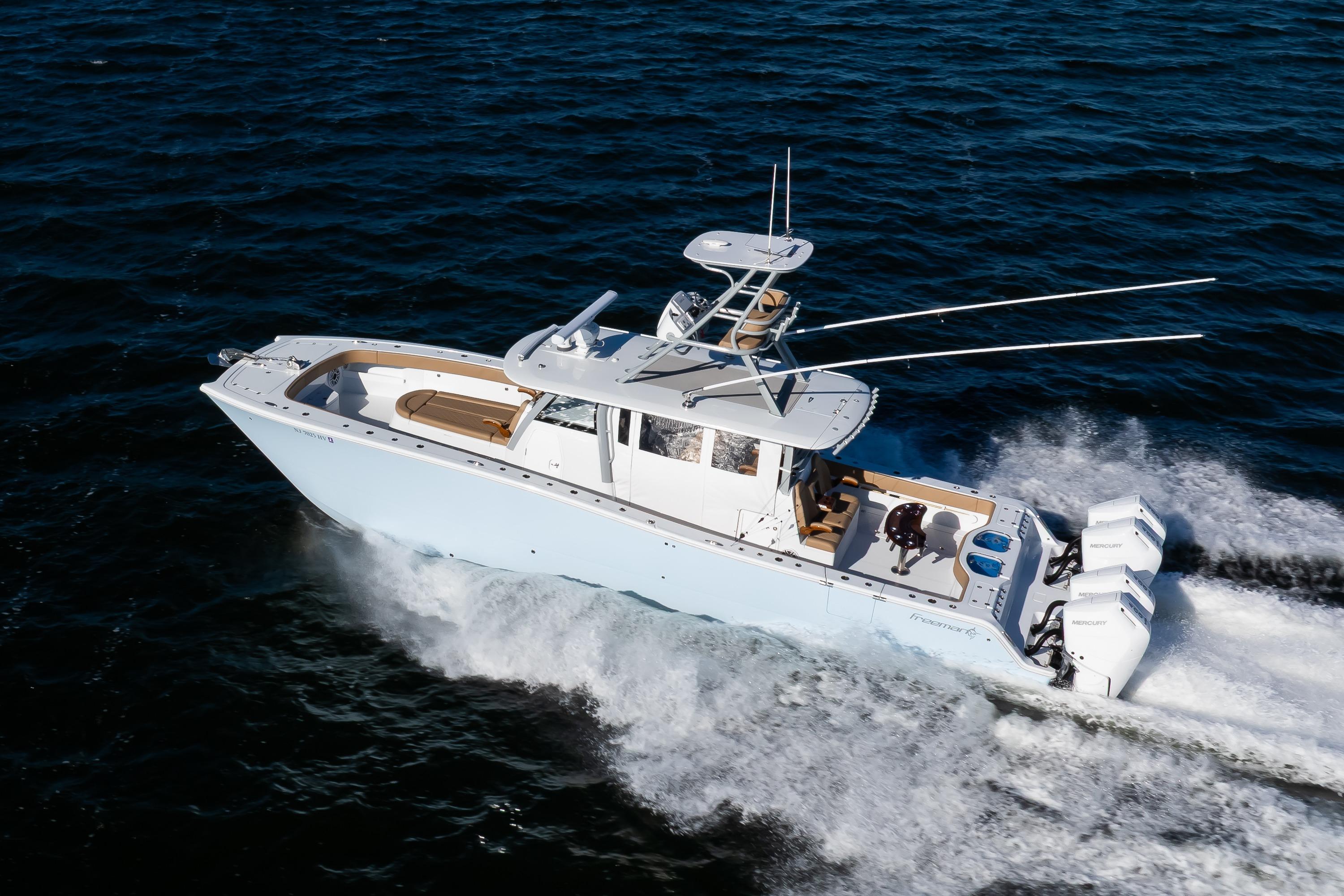 2025 FREEMAN 43 CENTER CONSOLE