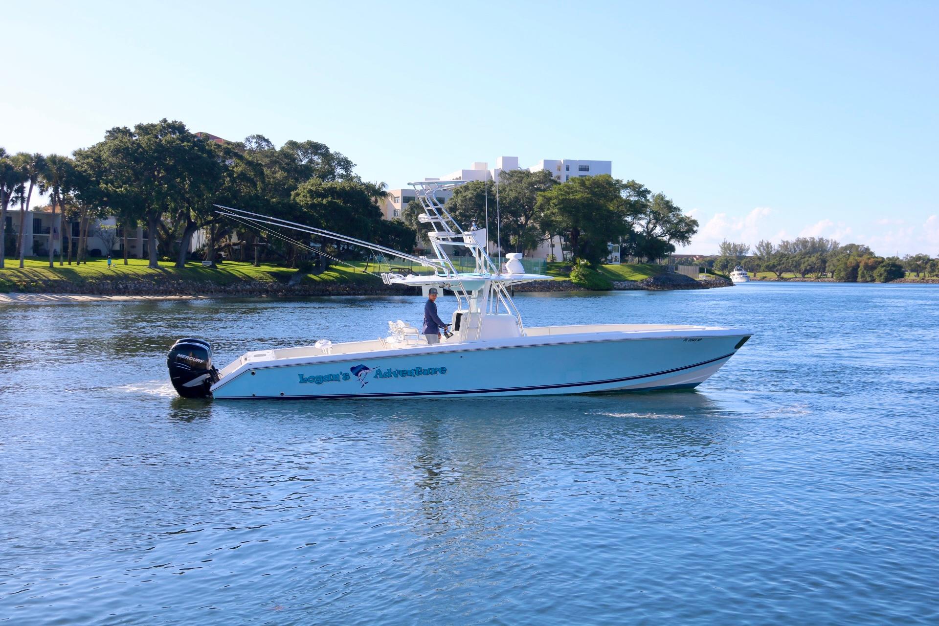 2008 VENTURE 39 CENTER CONSOLE