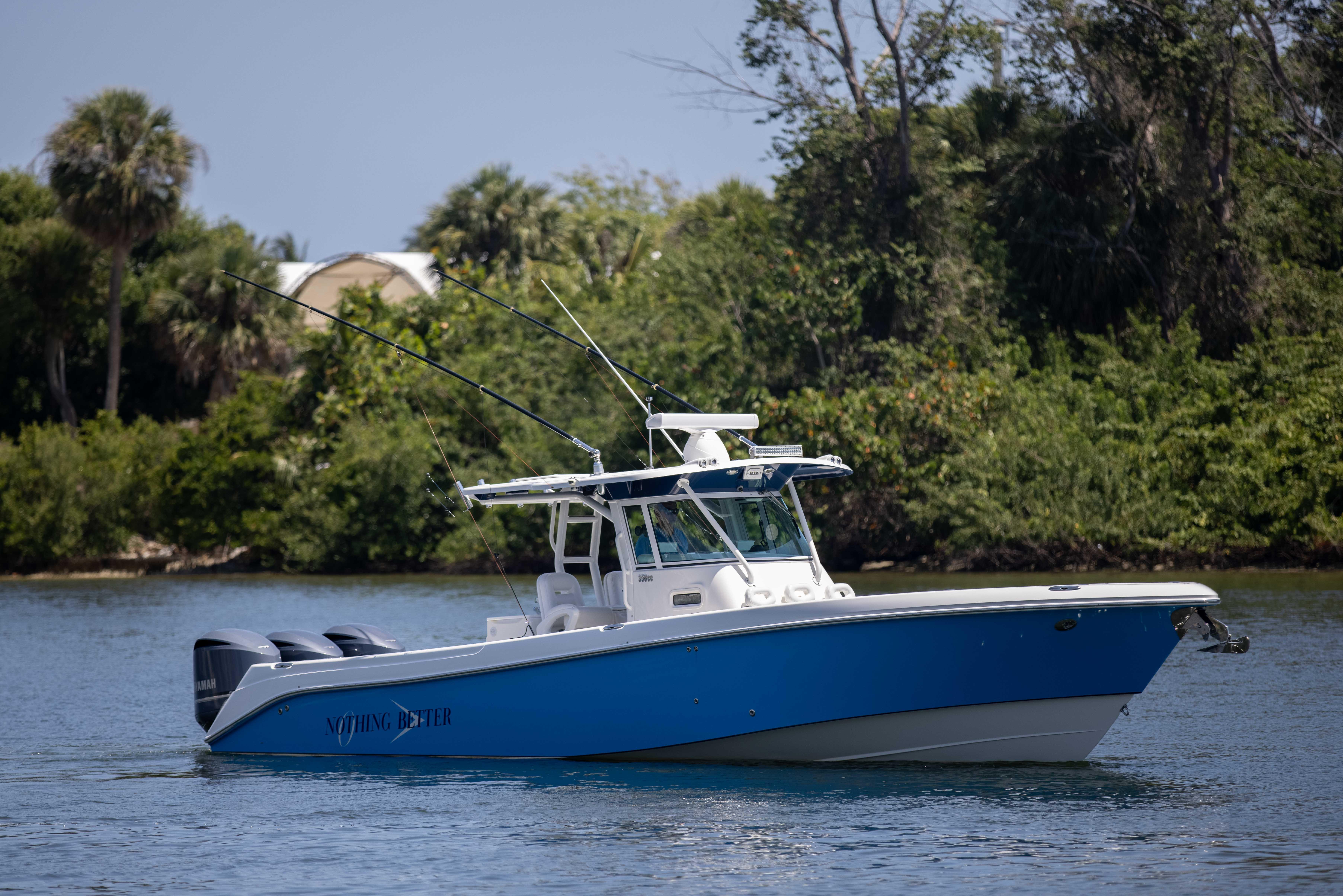 2009 EVERGLADES 350 CENTER CONSOLE