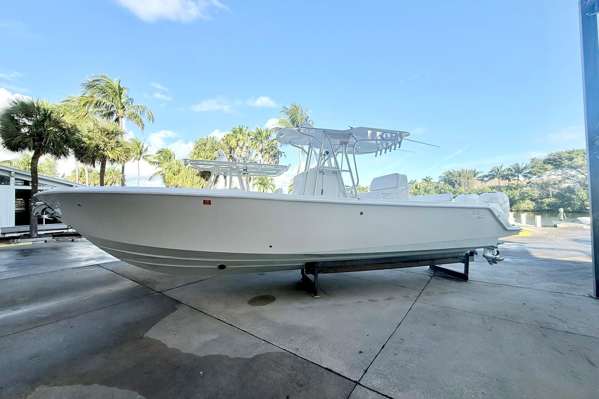 2017 SEAVEE 320B