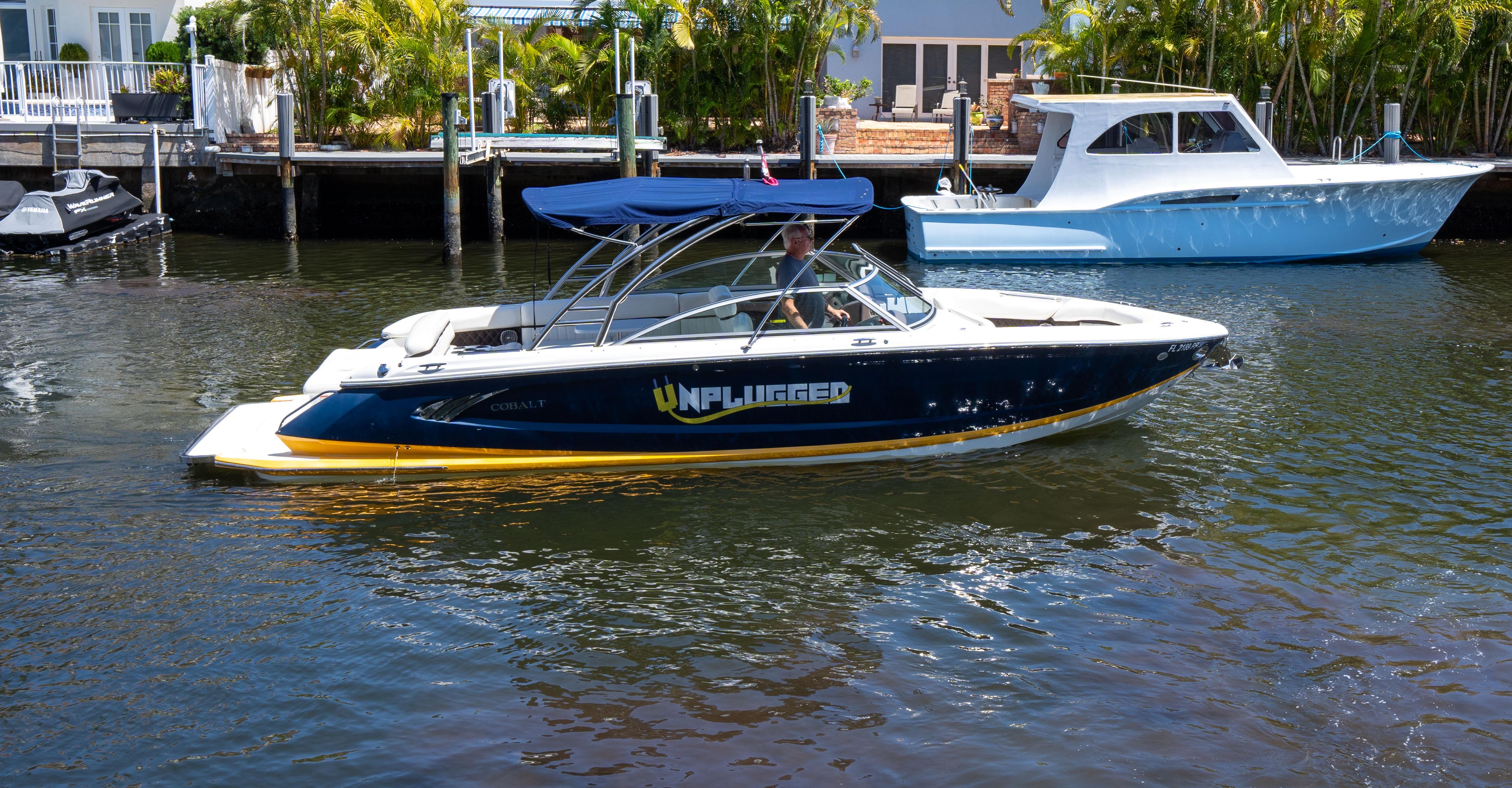2013 COBALT 28