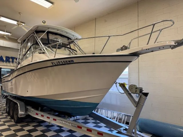 2001 Grady-White Express 265