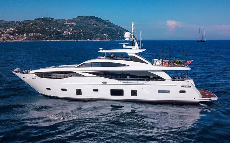 2017 Princess 30M