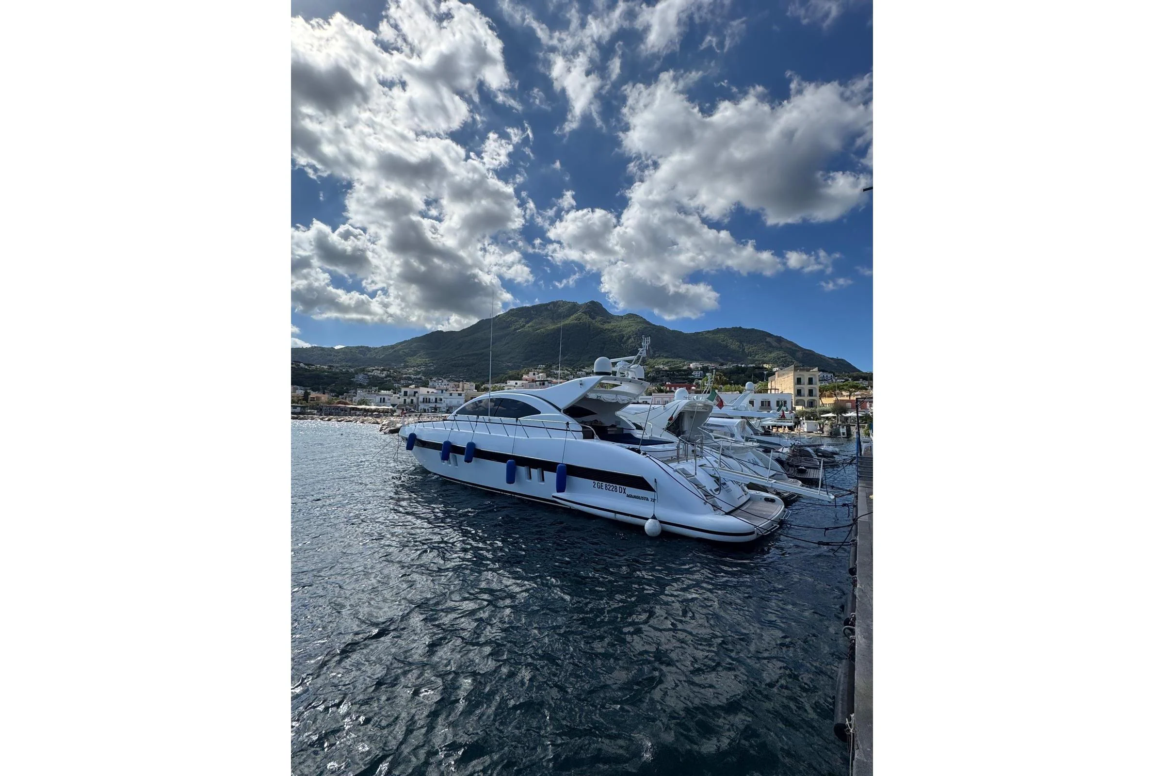 2009 Mangusta 72 ht yacht for sale in 