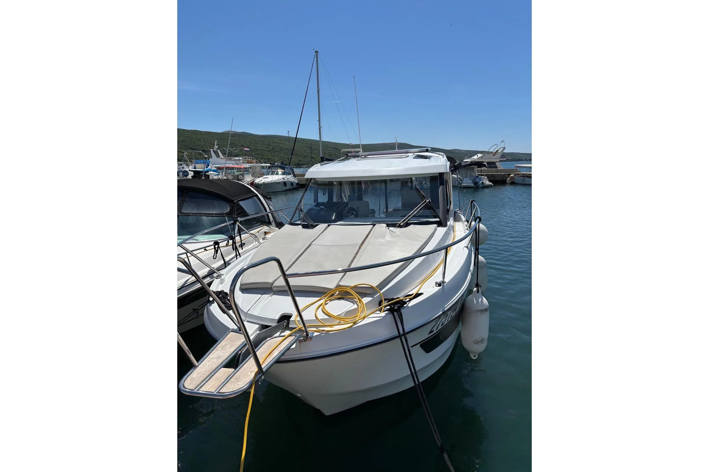 2021 Beneteau Antares 9 yacht for sale in 