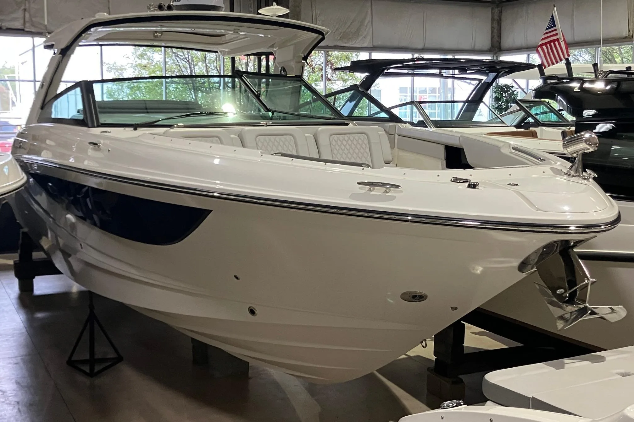 2025 Sea Ray SLX 400 Outboard