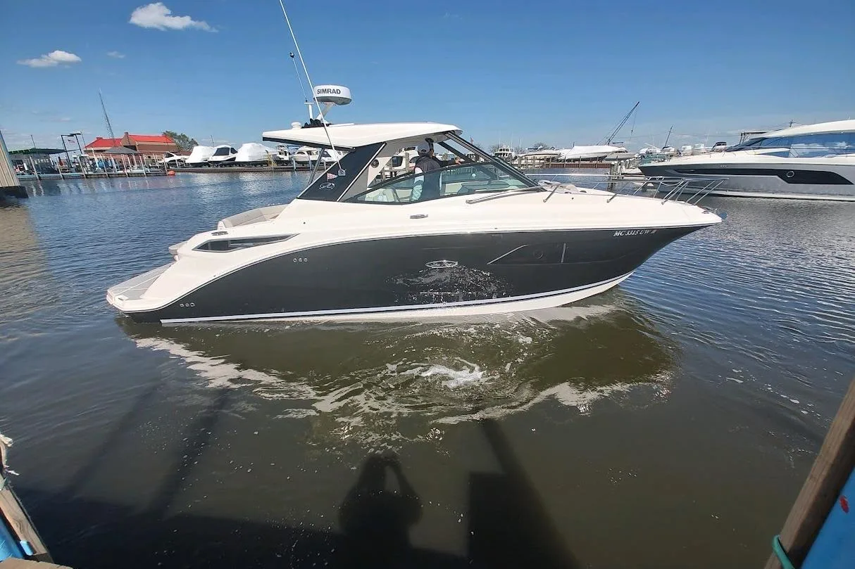 2023 Sea Ray Sundancer 320