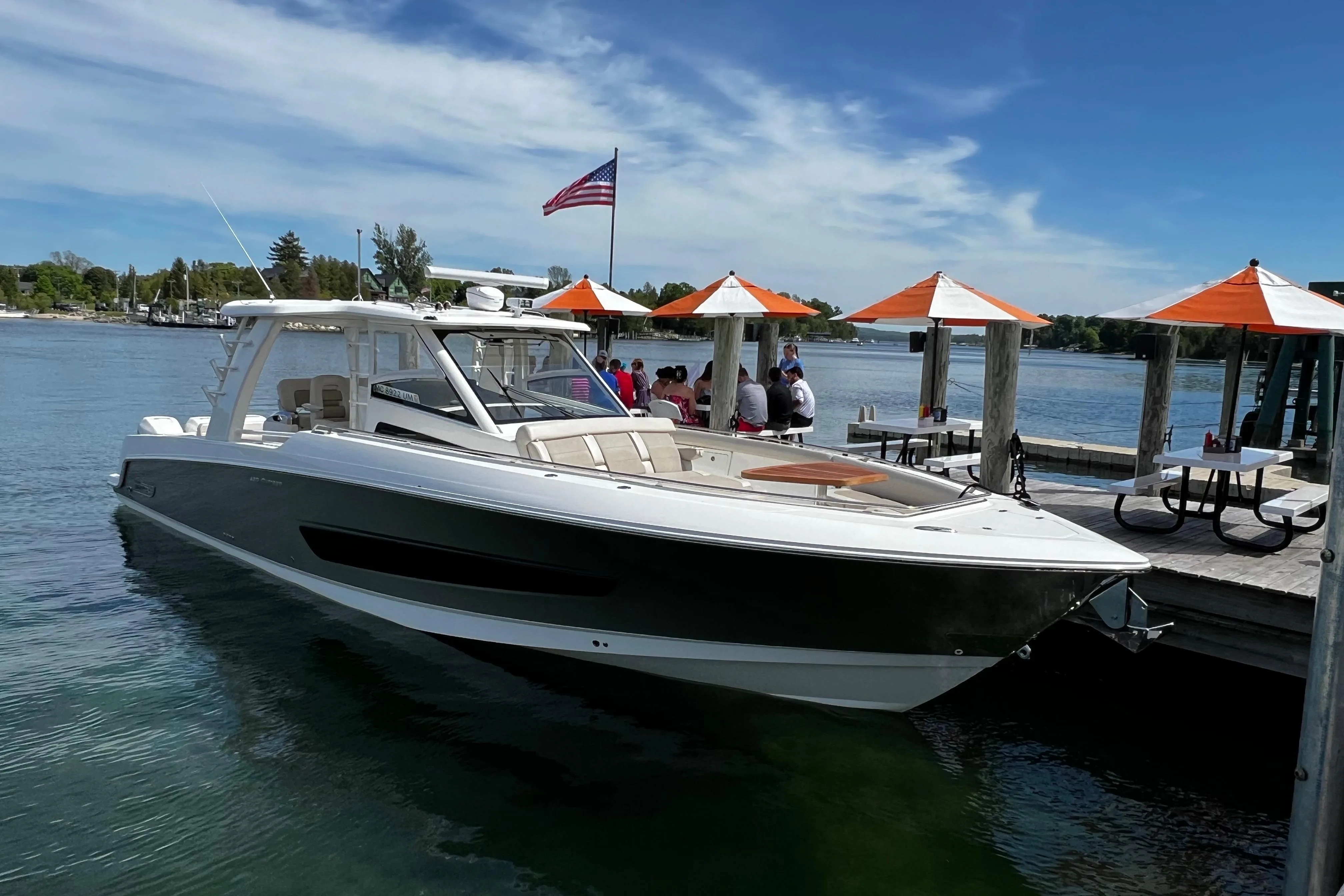 2019 Boston Whaler 420 Outrage