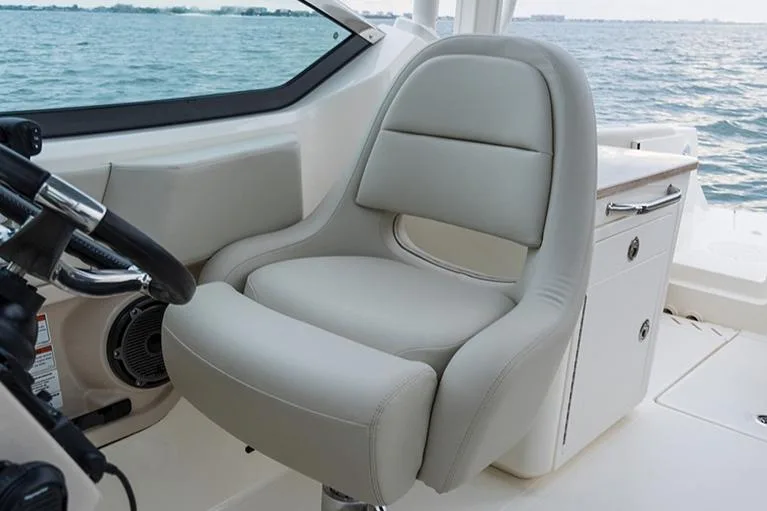 2022 Boston Whaler 240 Vantage yacht for sale in 