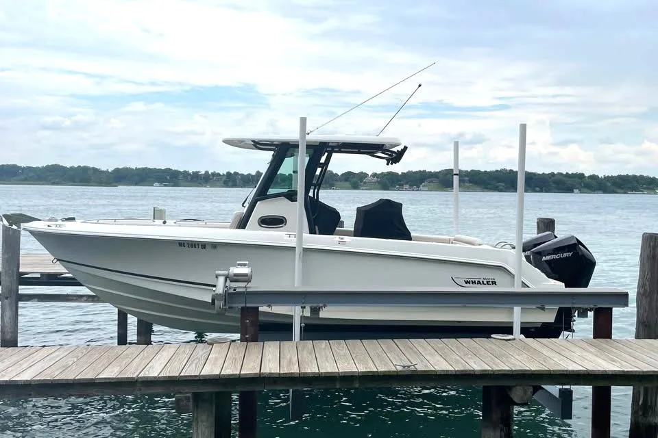 2021 Boston Whaler 250 Outrage yacht for sale in 