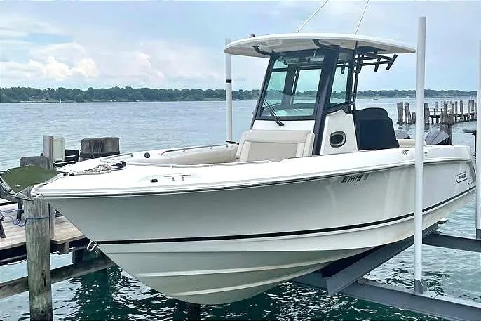 2021 Boston Whaler 250 Outrage yacht for sale in 