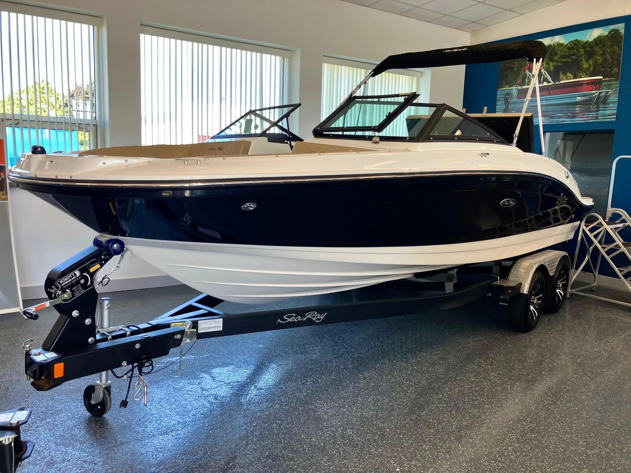 2024 Sea Ray SPX 210